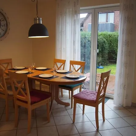 Deichwiege Modern Retreat