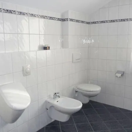 Deichwiege Modern Retreat